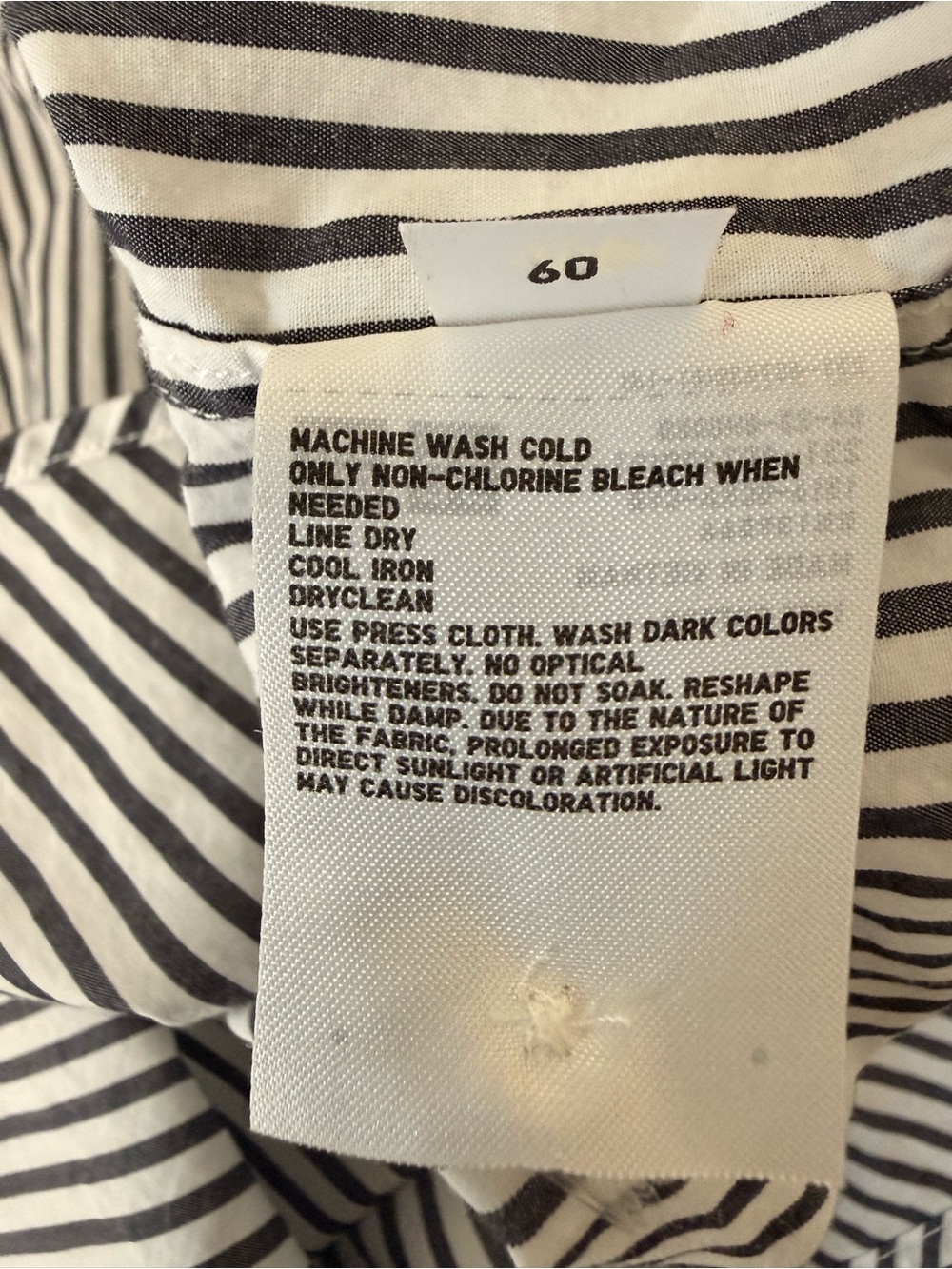 Uniqlo Striped Dark Gray and White Button-Front Shirt Women’s Size L - Picture 13 of 13